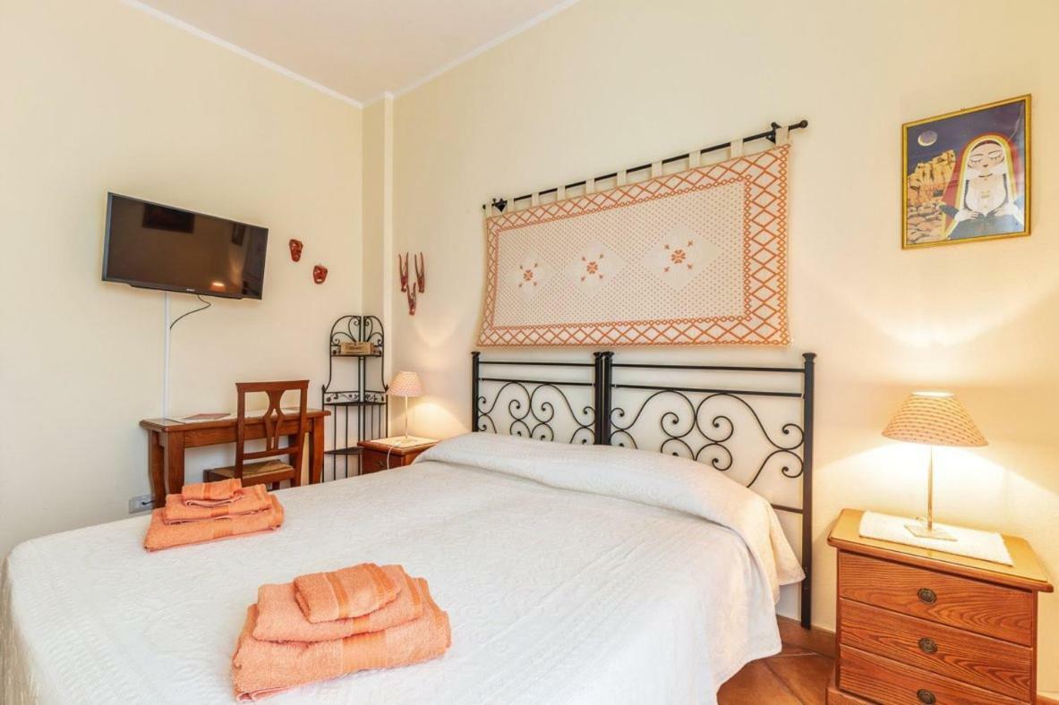 Il Leccio Bed & Breakfast Tortoli Ngoại thất bức ảnh